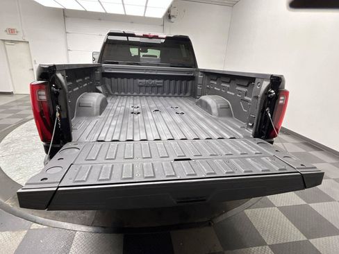 Certified 2026 GMC Sierra 2500 Denali w/ Denali Reserve Package AWD/4WD image 35