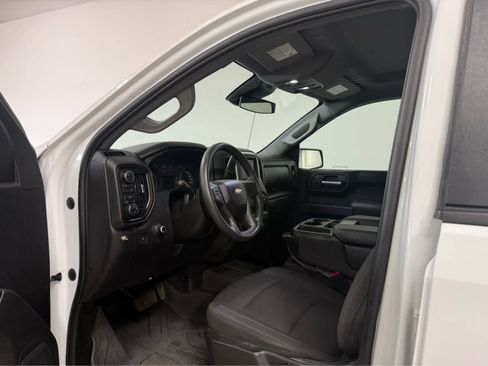 Used 2022 Chevrolet Silverado 1500 W/T w/ WT Value Package AWD/4WD image 13