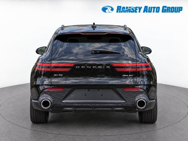 Used 2023 Genesis GV70 3.5T Sport w/ Sport Advanced Package AWD/4WD image 7