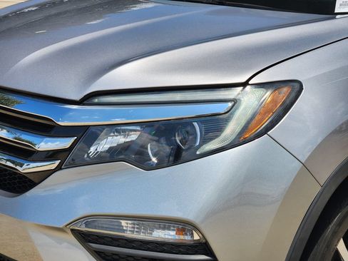 Used 2017 Honda Pilot Elite image 9