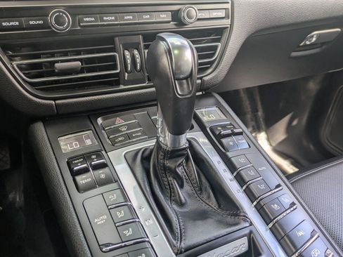 Used 2021 Porsche Macan GTS image 12