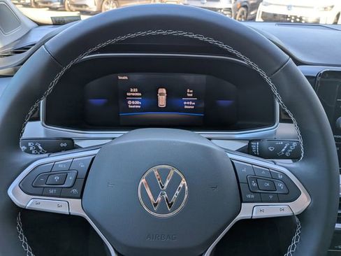 New 2026 Volkswagen Taos SE image 33