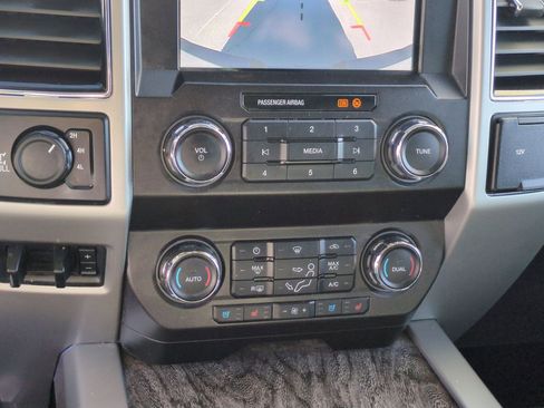 Used 2019 Ford F250 Lariat w/ Lariat Value Package image 24