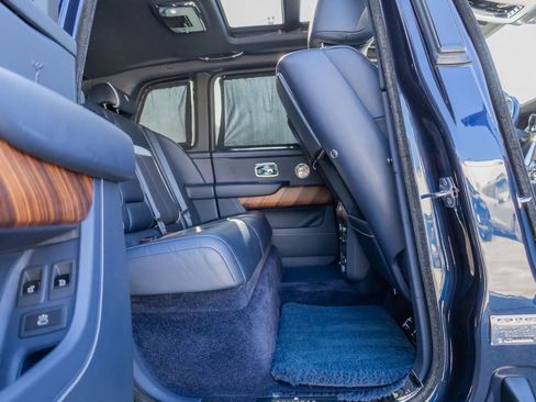 Used 2019 Rolls-Royce Cullinan Sport Utility 4D image 66