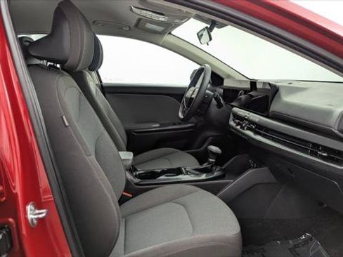 Used 2025 Kia K4 FWD image 21
