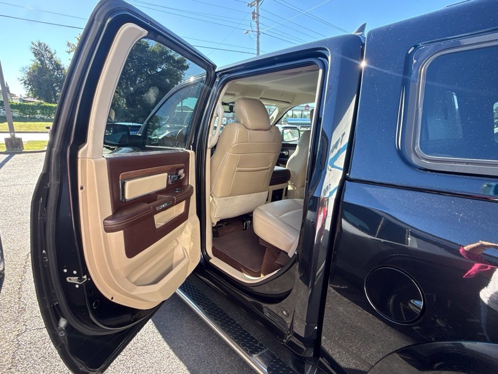 Used 2017 RAM 1500 Laramie w/ Protection Group AWD/4WD image 9