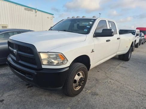 Used 2017 RAM 3500 Tradesman AWD/4WD image 3