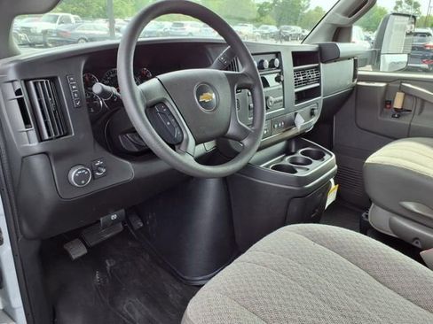 New 2025 Chevrolet Express 3500 w/ Power Convenience Package image 6