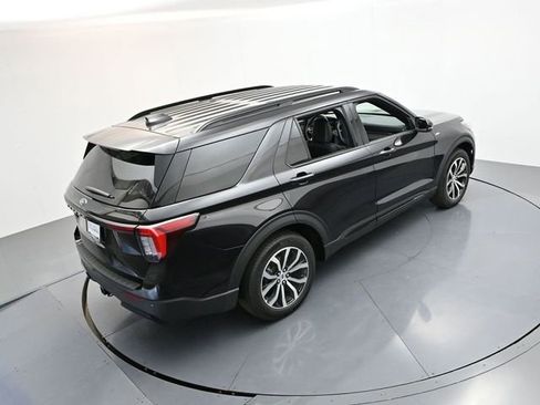 New 2025 Ford Explorer ST-Line image 24