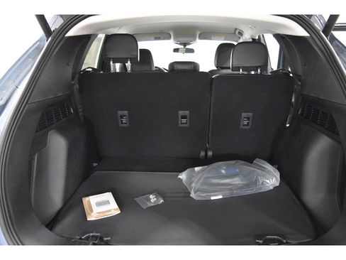 New 2025 Ford Escape SE image 32