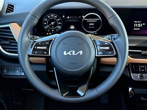 New 2026 Kia Seltos EX image 17