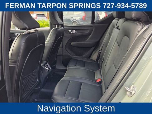 Certified 2023 Volvo XC40 B4 Plus w/ Protection Package Premier image 15