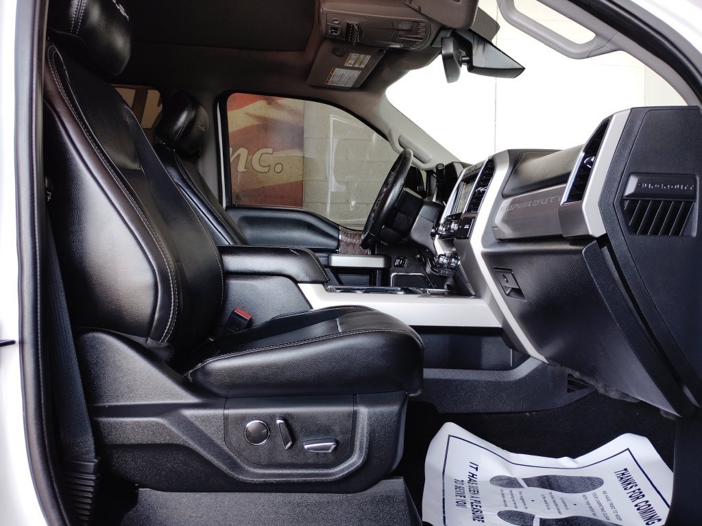 Used 2019 Ford F250 Lariat w/ Lariat Ultimate Package AWD/4WD image 14