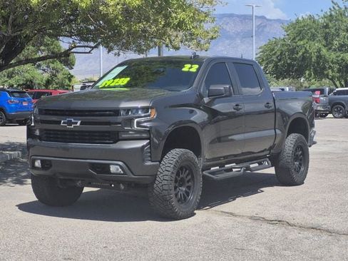 Used 2022 Chevrolet Silverado 1500 RST AWD/4WD image 2