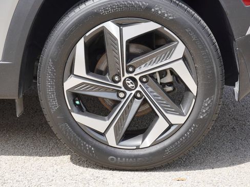 Certified 2023 Hyundai Tucson Limited FWD image 9