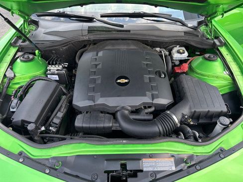 Used 2010 Chevrolet Camaro LT RWD image 25