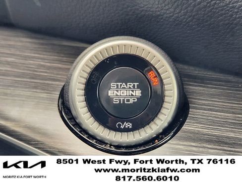 Used 2024 Jeep Wagoneer L Series II RWD image 20