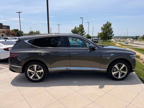 Used 2023 Genesis GV80 2.5T w/ Advanced Package AWD/4WD image 10
