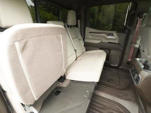 Used 2024 GMC Sierra 1500 SLT w/ SLT Premium Plus Package AWD/4WD image 33