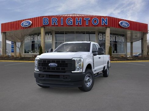 Used 2026 Ford F350 XL w/ FX4 Off-Road Package AWD/4WD image 2
