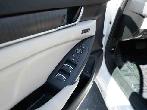 Used 2022 Honda Accord Touring image 7