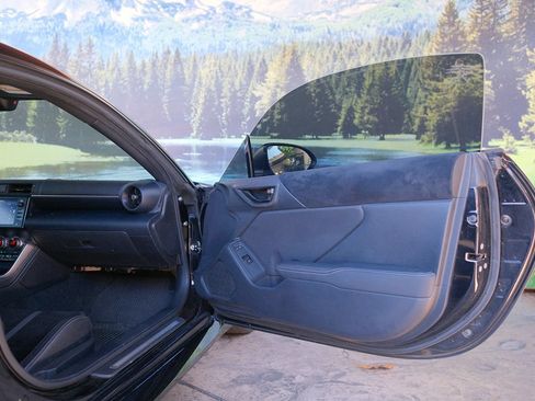 Used 2023 Toyota GR86 Premium w/ ALL Weather Mat Package (TMS) RWD image 28