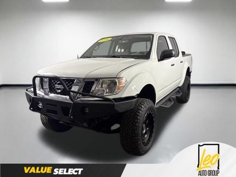Used 2016 Nissan Frontier SV w/ SV Value Truck Package AWD/4WD image 1