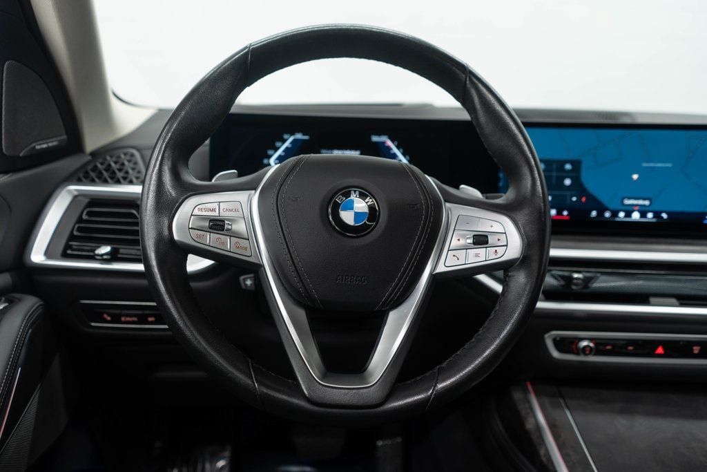 Used 2025 BMW X7 xDrive40i AWD/4WD image 25