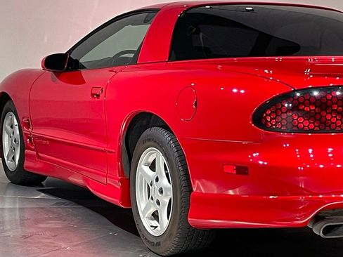 Used 1998 Pontiac Firebird Formula w/ Opt Pkg image 34
