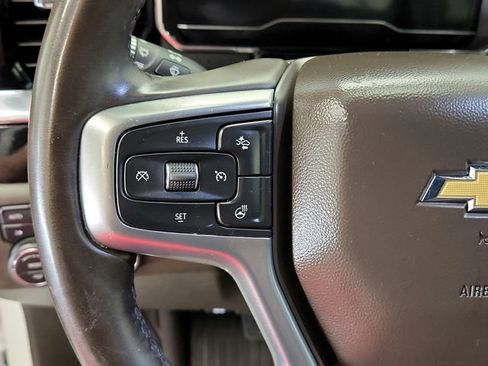 Used 2025 Chevrolet Silverado 1500 LT AWD/4WD image 29