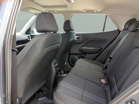 New 2026 Hyundai Venue SEL FWD image 17