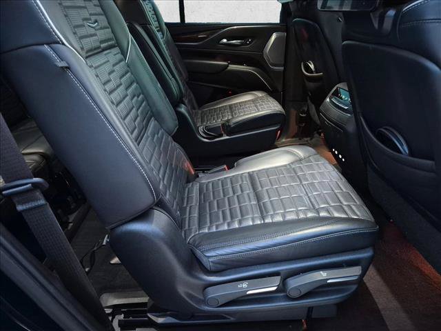 Used 2021 Cadillac Escalade Sport Platinum RWD image 22