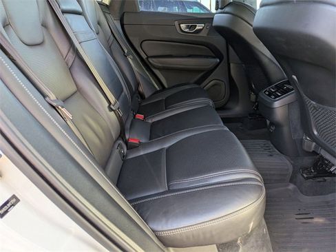 Used 2021 Volvo XC60 T5 Inscription w/ Advanced Package image 28