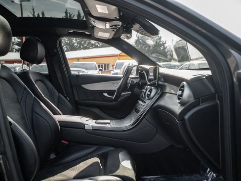 Used 2021 Mercedes-Benz GLC 43 AMG 4MATIC image 13