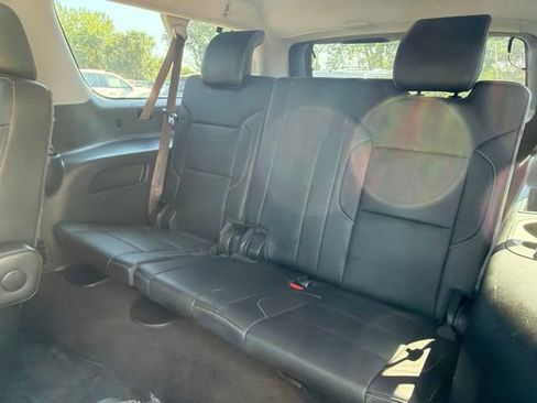 Used 2017 Chevrolet Suburban Premier AWD/4WD image 19
