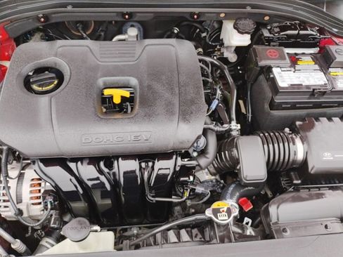 Used 2019 Hyundai Elantra SE image 19