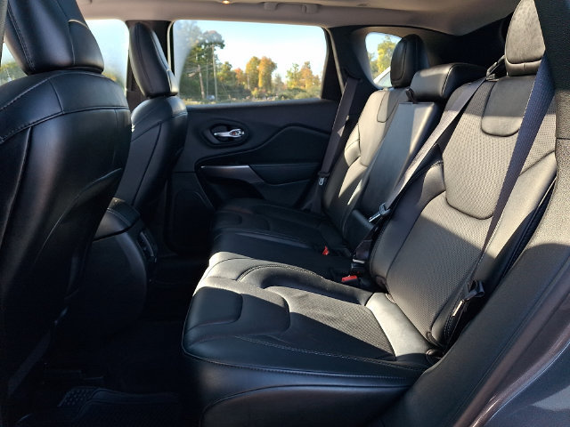 Used 2022 Jeep Cherokee Limited AWD/4WD image 18