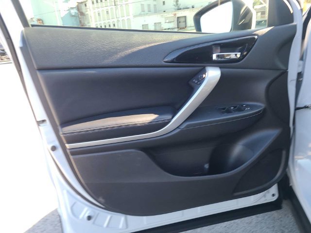 Used 2025 Mitsubishi Eclipse Cross SE AWD/4WD image 16