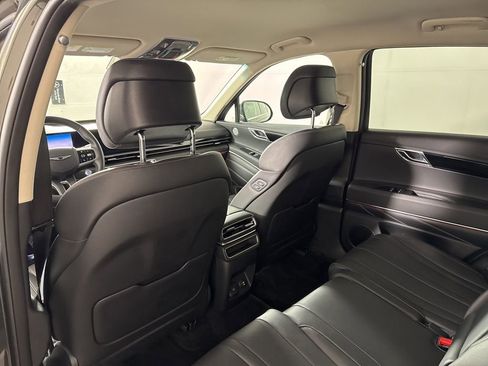 Used 2025 Genesis GV80 2.5T Standard AWD/4WD image 16