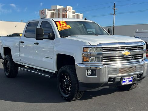 Used 2015 Chevrolet Silverado 2500 LT w/ LT Convenience Package image 3
