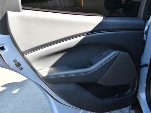 Used 2024 Ford Mustang Mach-E Select image 41