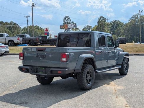 New 2025 Jeep Gladiator Sport image 9