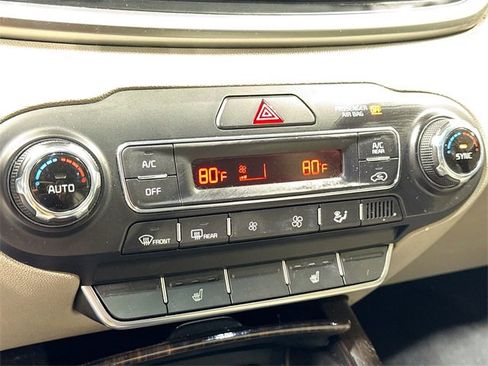Used 2020 Kia Sorento EX image 16