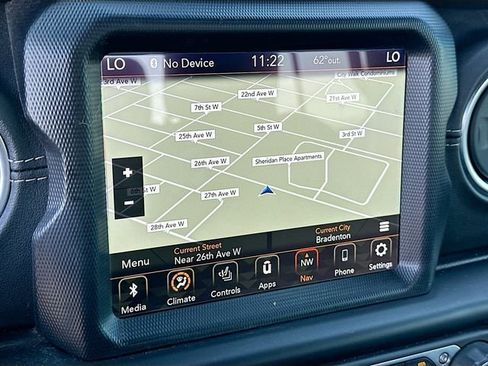 Used 2020 Jeep Gladiator Overland image 13