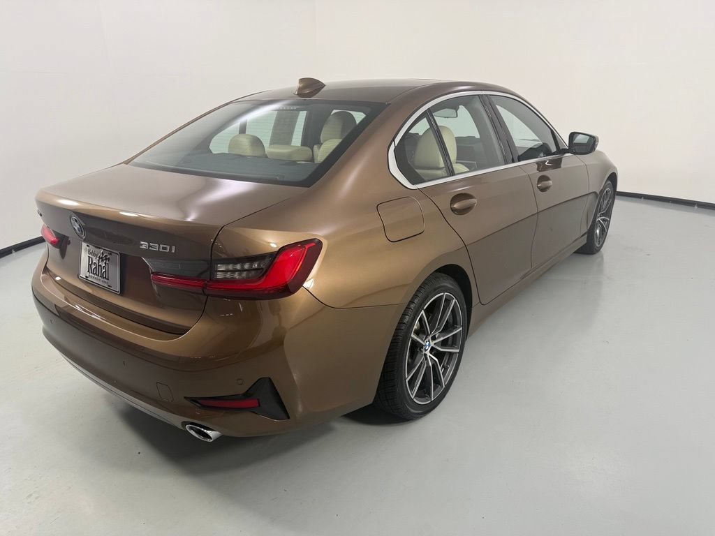 Used 2019 BMW 330i xDrive Sedan w/ Convenience Package AWD/4WD image 4