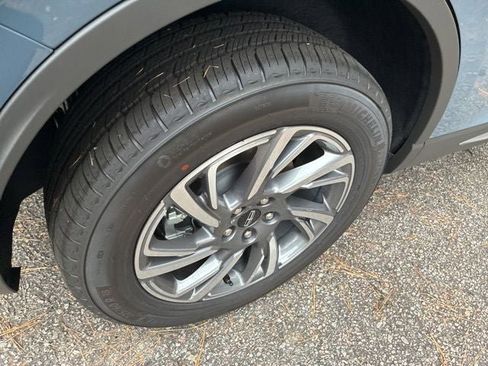 New 2026 Lincoln Corsair Premiere image 15