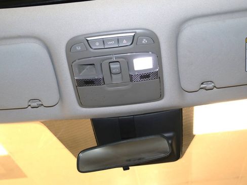 Used 2020 Kia Telluride S FWD image 87
