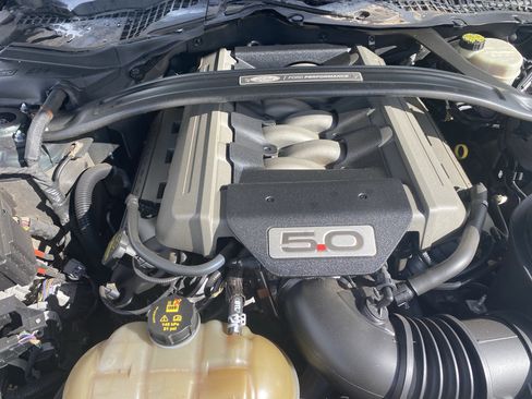 Used 2015 Ford Mustang GT image 23