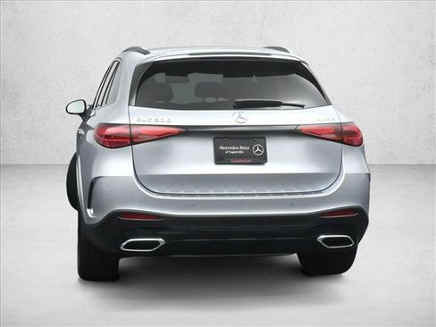 Certified 2026 Mercedes-Benz GLC 300 4MATIC image 5