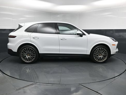Certified 2022 Porsche Cayenne S Platinum AWD/4WD image 11